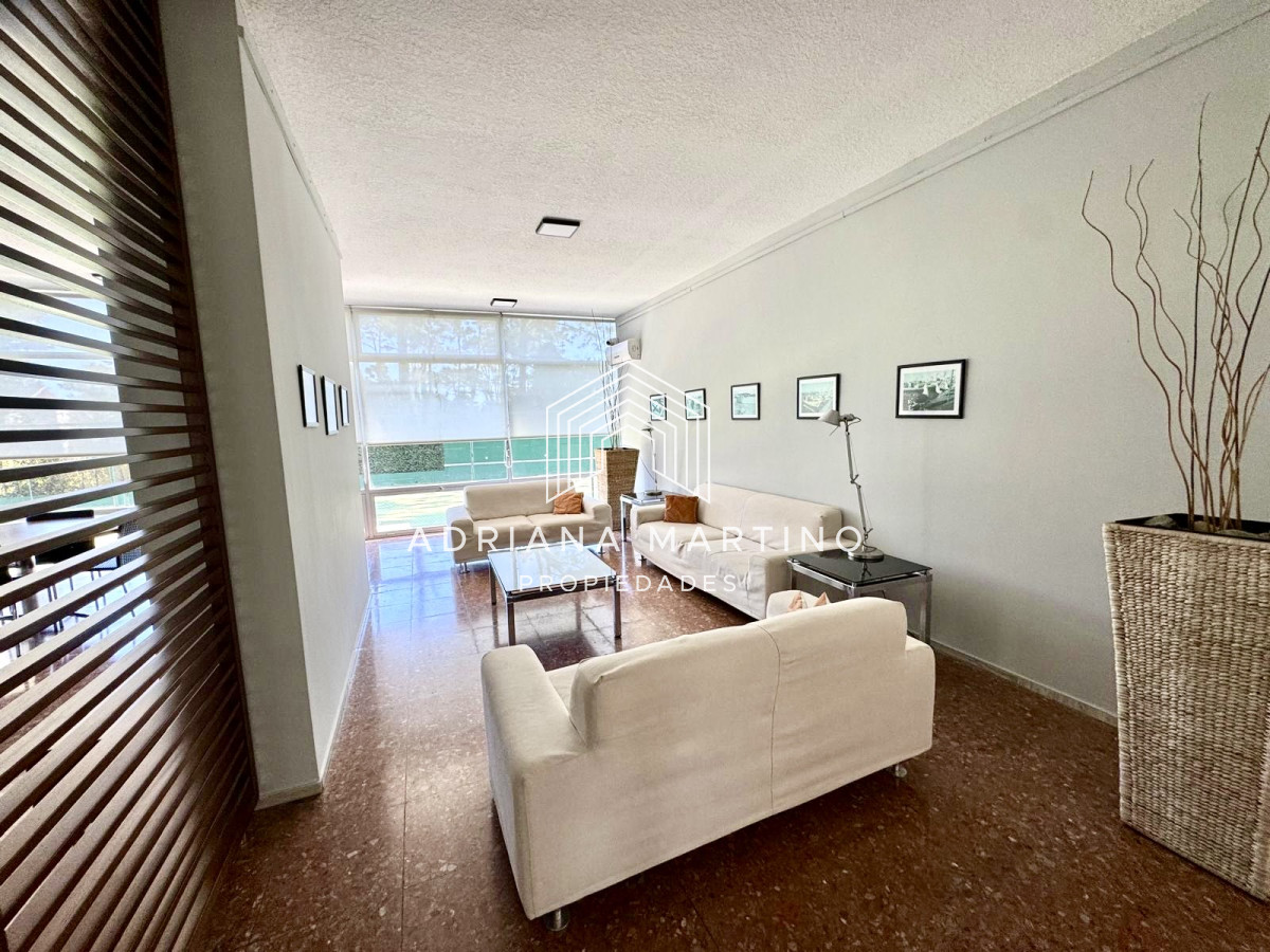 Apartamento ID.71488 - Apartamento en Venta – Punta del Este, Av. Roosevelt