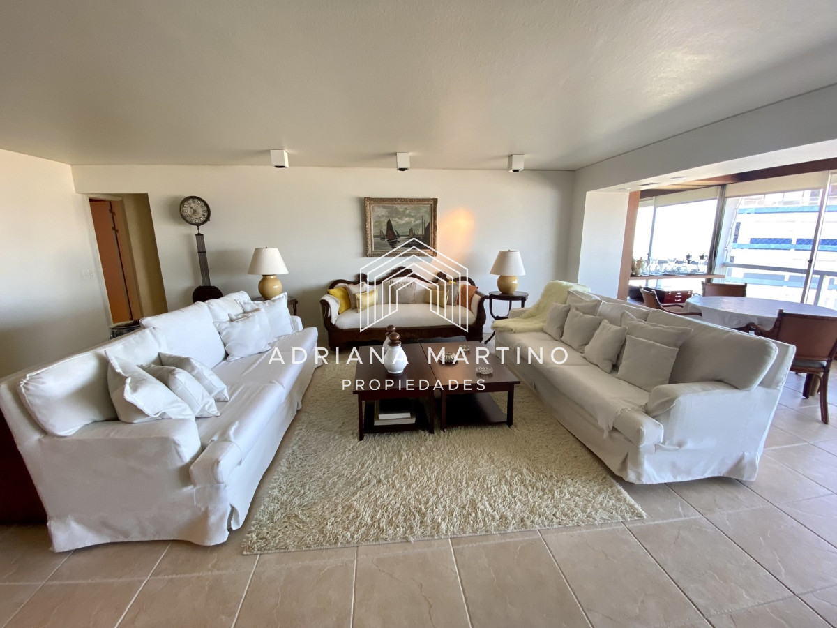 Aidy Grill - GoPunta - Portal Inmobiliario de Punta del Este - Maldonado