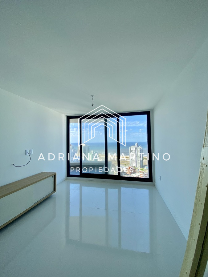 Apartamento ID.69745 - Unidad en piso alto sobre Chiverta 