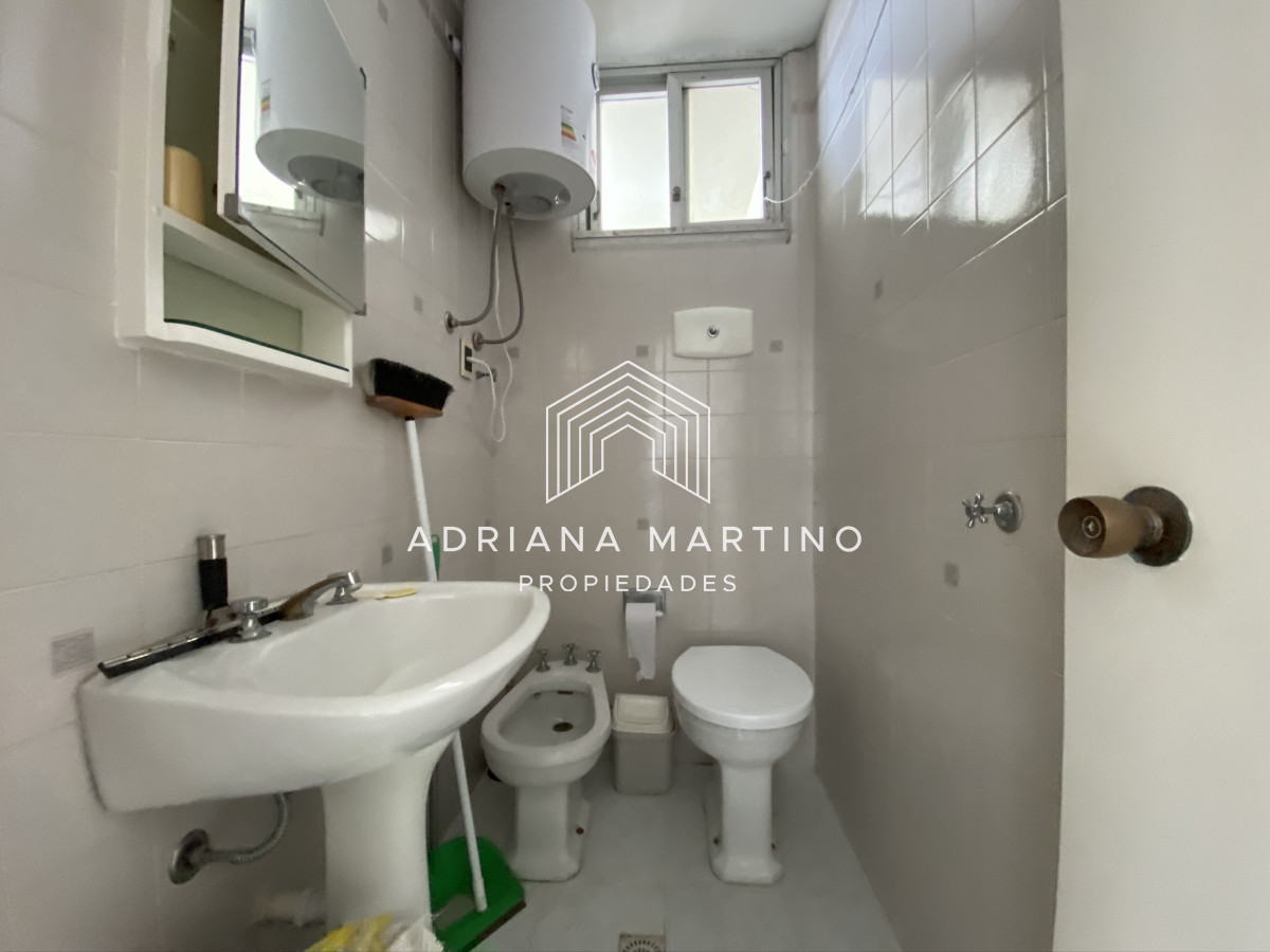 Apartamento ID.37621 - Cómoda planta en primera línea playa brava 