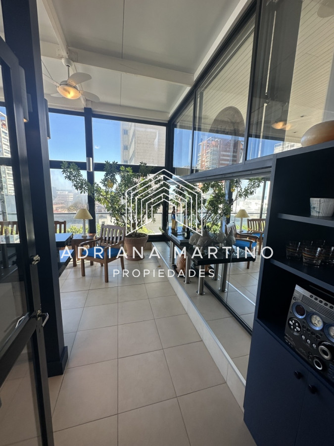 Apartamento ID.70421 - Hermosa y amplia unidad de lujo en el Puerto de Punta del Este