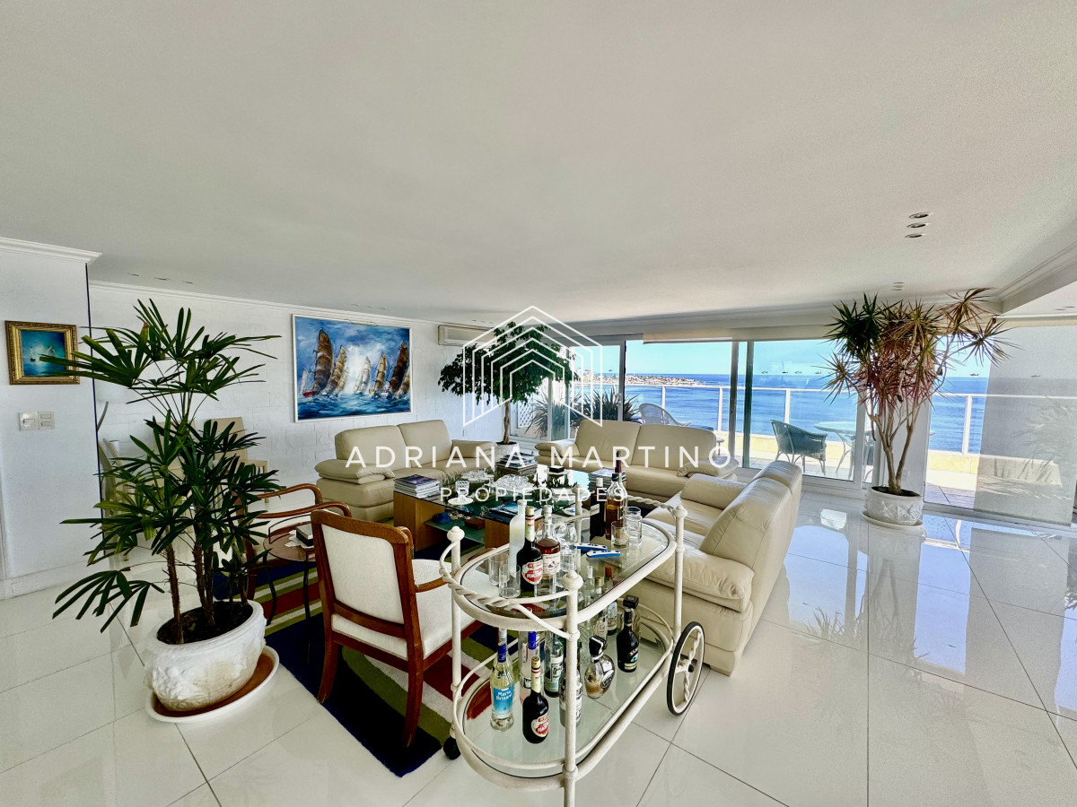 Apartamento ID.36818 - Excelente penthouse en primera línea 