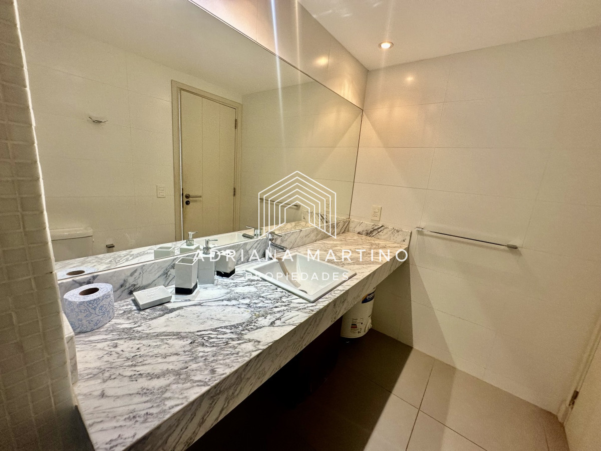 Apartamento ID.70991 - Excelente oportunidad a metros del mar! 