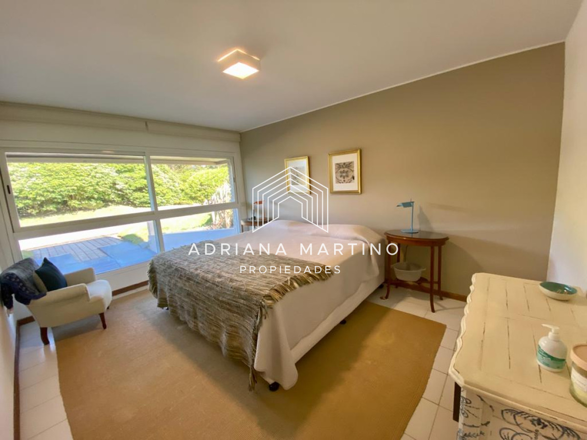 Apartamento ID.70109 -  Hermoso apartamento en playa brava en primera linea con vista al Mar