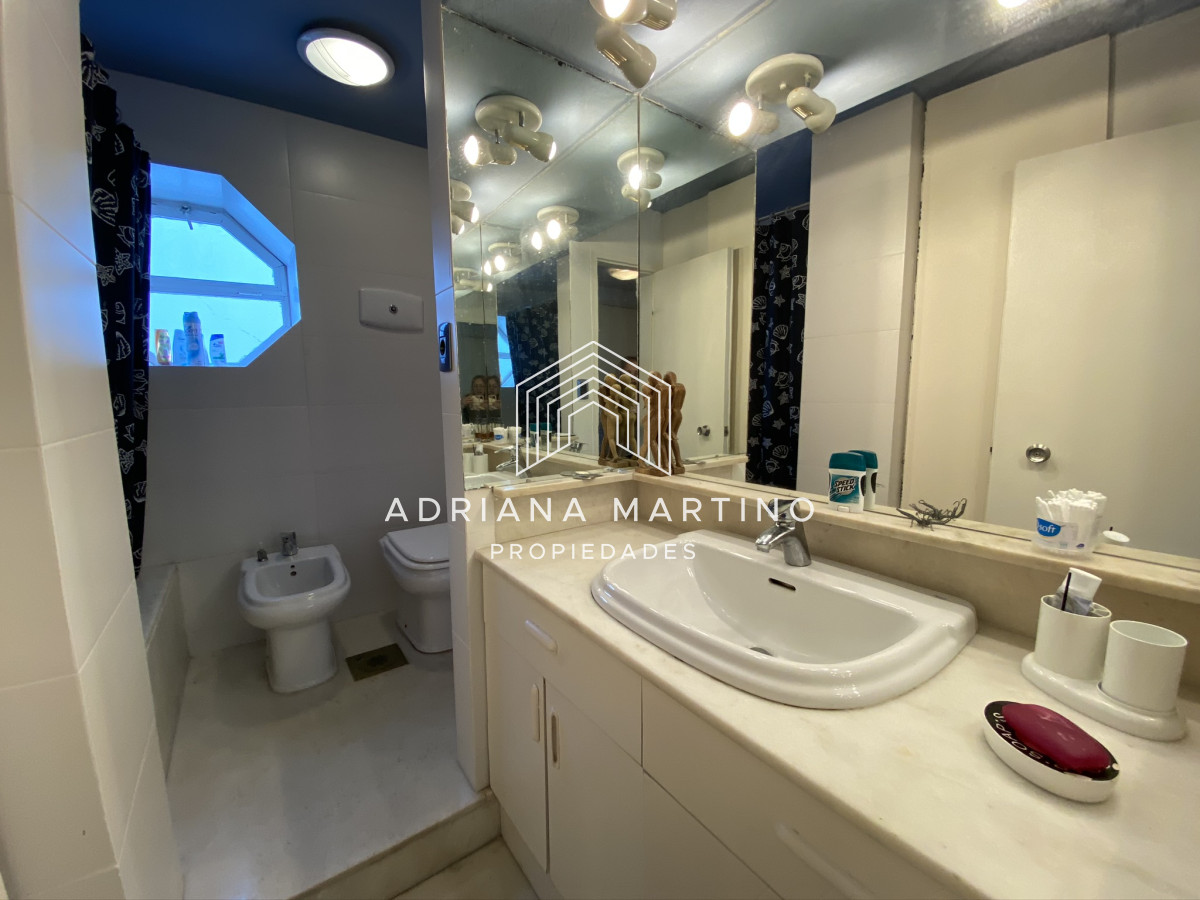 Apartamento ID.35863 - Hermoso y muy luminoso apartamento con vista al mar ubicado en Península. 