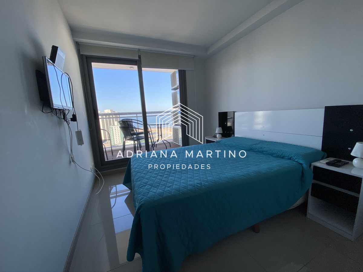 Apartamento ID.69144 - Excelente ubicación muy cerca del mar. Cómodo apartamento . Ambientes iluminados y amplios. 