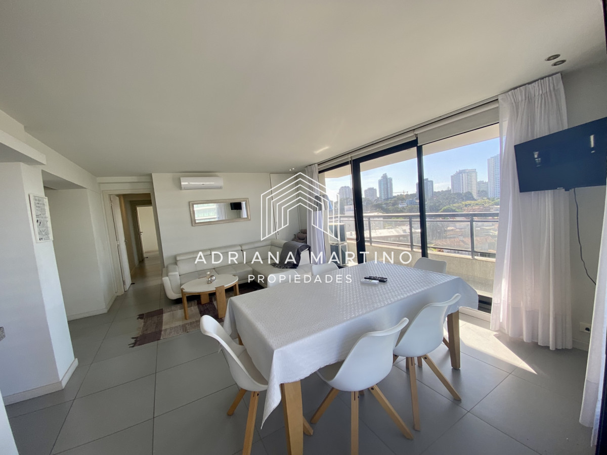 Apartamento ID.70186 - Brava muy cerca Del Mar edificio con servicios 