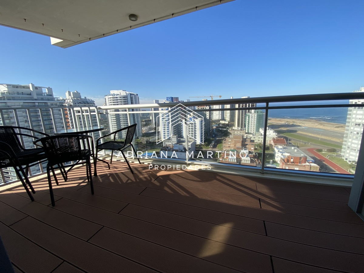 Apartamento ID.69145 - Espectacular apartamento ubicado en Aidy Grill Punta del Este con vista al mar. 
