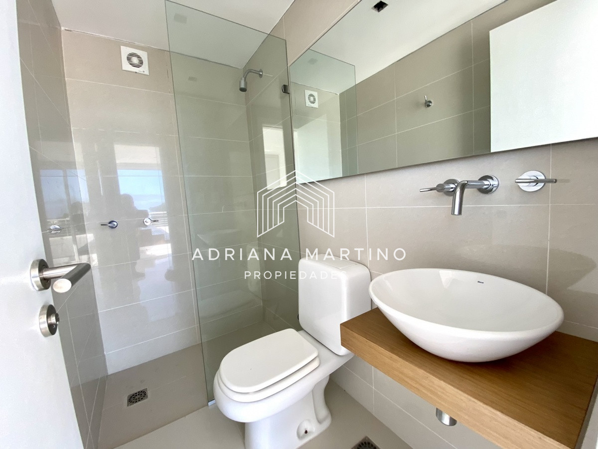 Apartamento ID.69818 - Excelente Penthouse con piscina climatizada privada en Playa Brava 