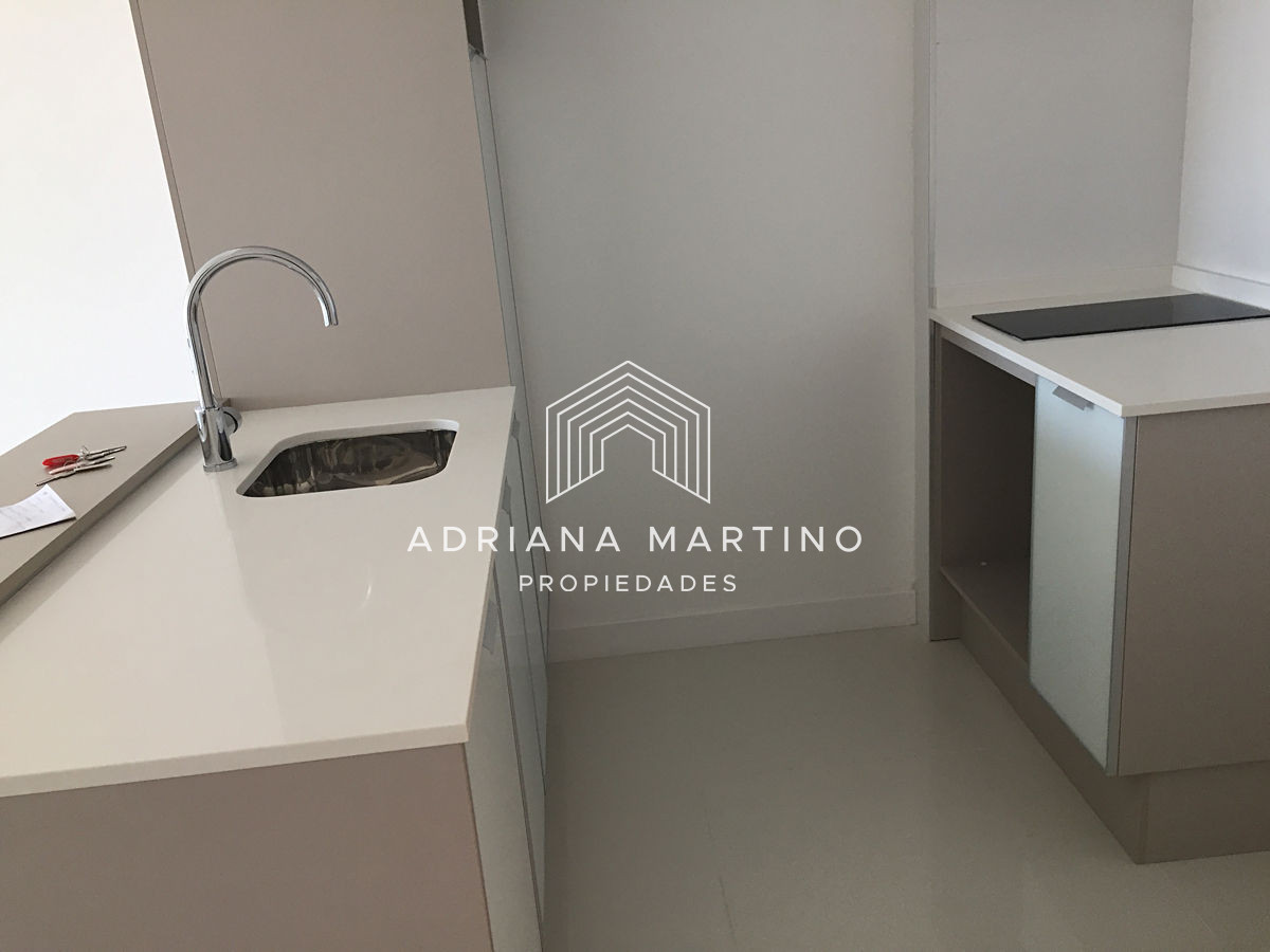 Apartamento ID.36943 - Muy lindo apartamento ubicado Av. Chiverta Punta del Este.