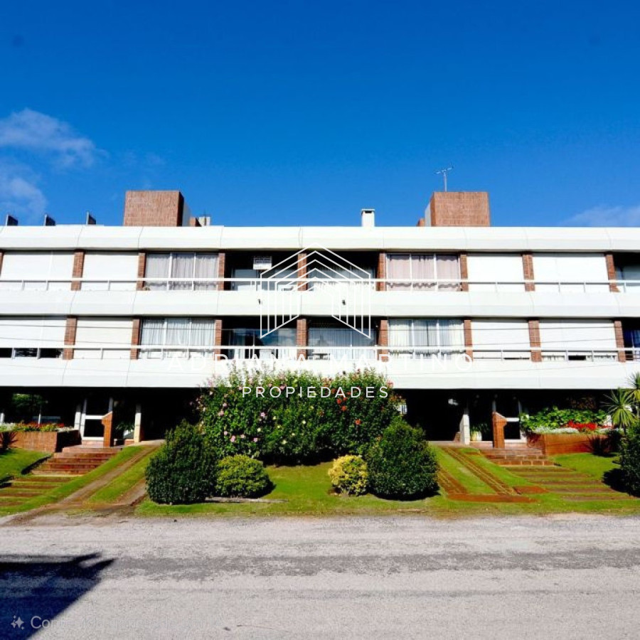 Apartamento ID.33885 - Excelente apartamento ubicado en Aidy Grill, a pasos de todo. 