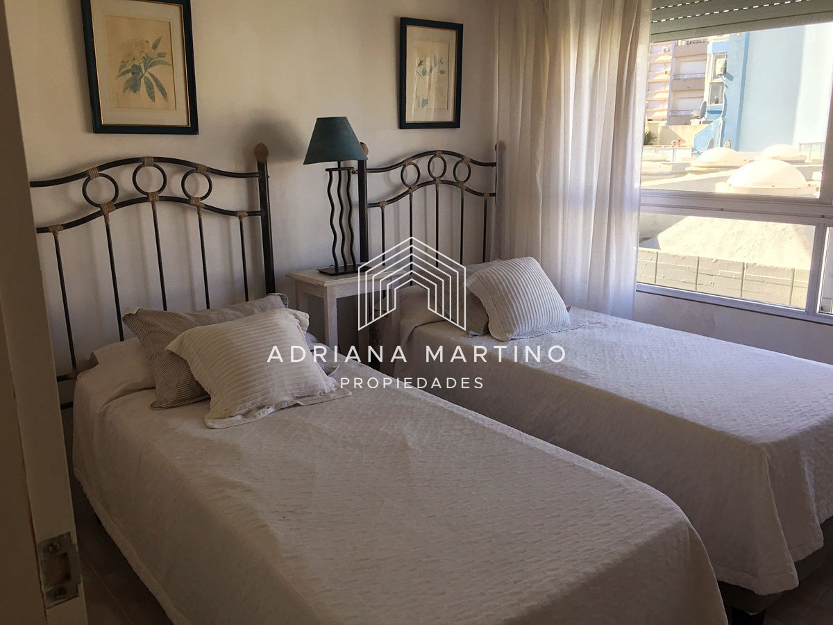 Apartamento ID.33431 - Muy lindo apartamento ubicado en península Punta del Este