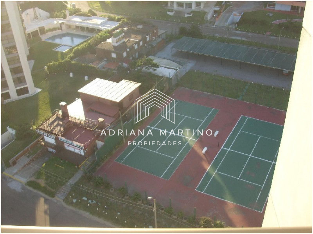 Apartamento ID.33579 - Muy lindo apartamento en Brava-Punta del Este con hermosa vista al mar.