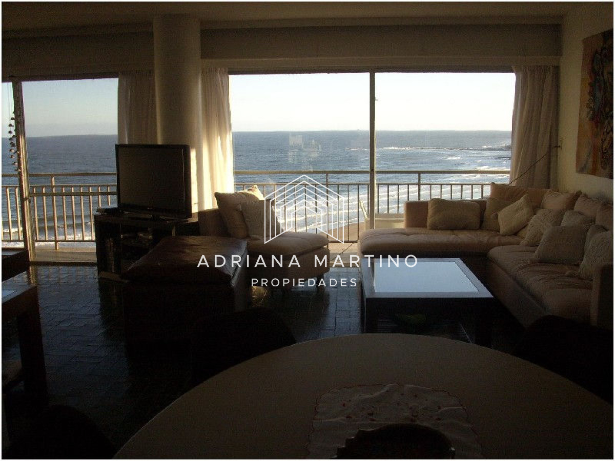Apartamento ID.33579 - Muy lindo apartamento en Brava-Punta del Este con hermosa vista al mar.