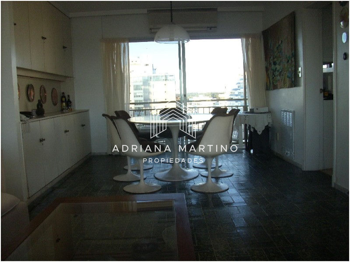 Apartamento ID.33579 - Muy lindo apartamento en Brava-Punta del Este con hermosa vista al mar.
