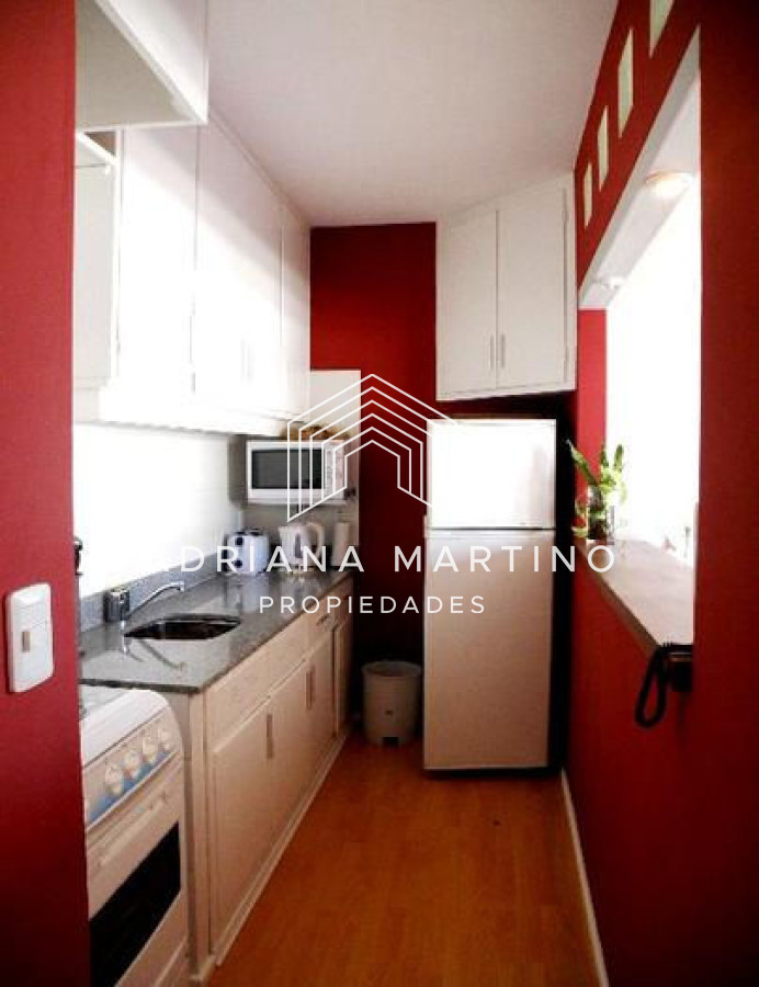 Apartamento ID.32872 - Apartamento ubicado en península de Punta del Este a pasos de mar. 