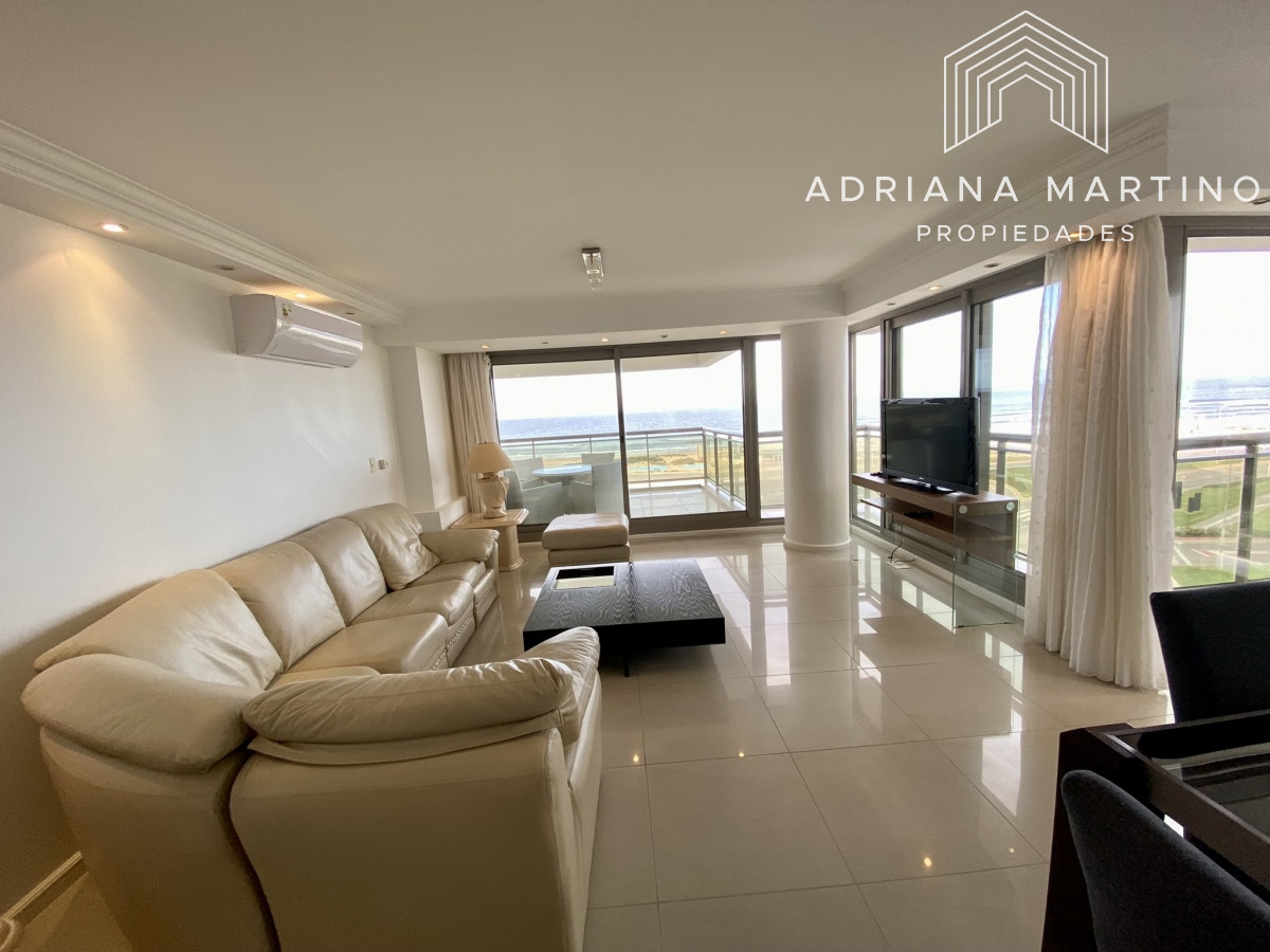 Excelente apartamento de lujo en una zona referencial de Punta del Este