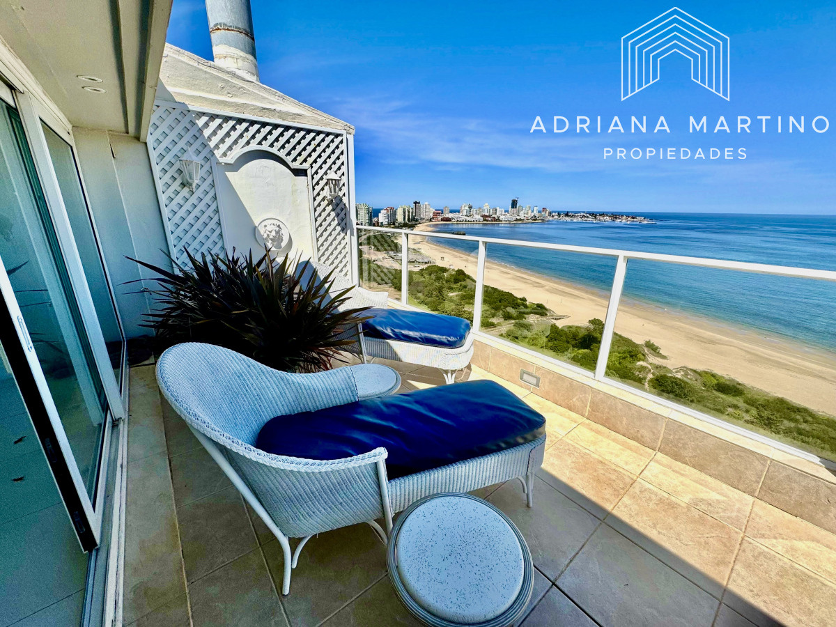 Excelente penthouse en primera línea