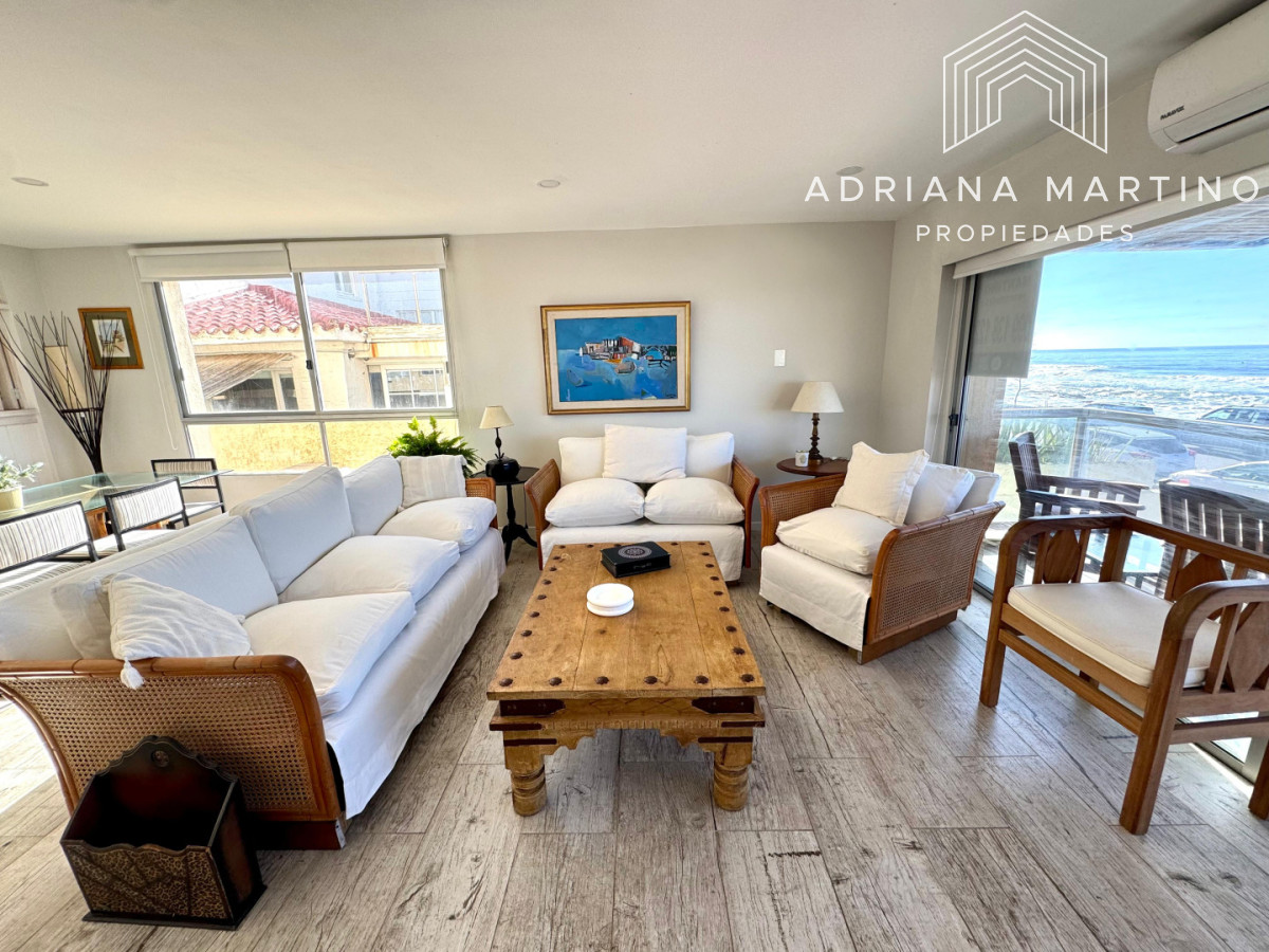 Excelente apartamento en península playa brava