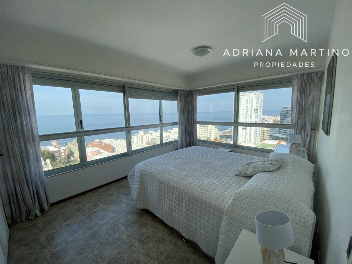 Apartamento ID.37016 - Hermoso y muy confortable apartamento en península con excelente vista al mar.