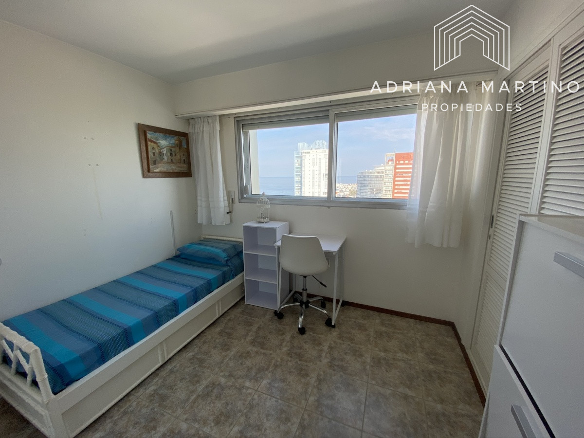 Apartamento ID.37016 - Hermoso y muy confortable apartamento en península con excelente vista al mar.