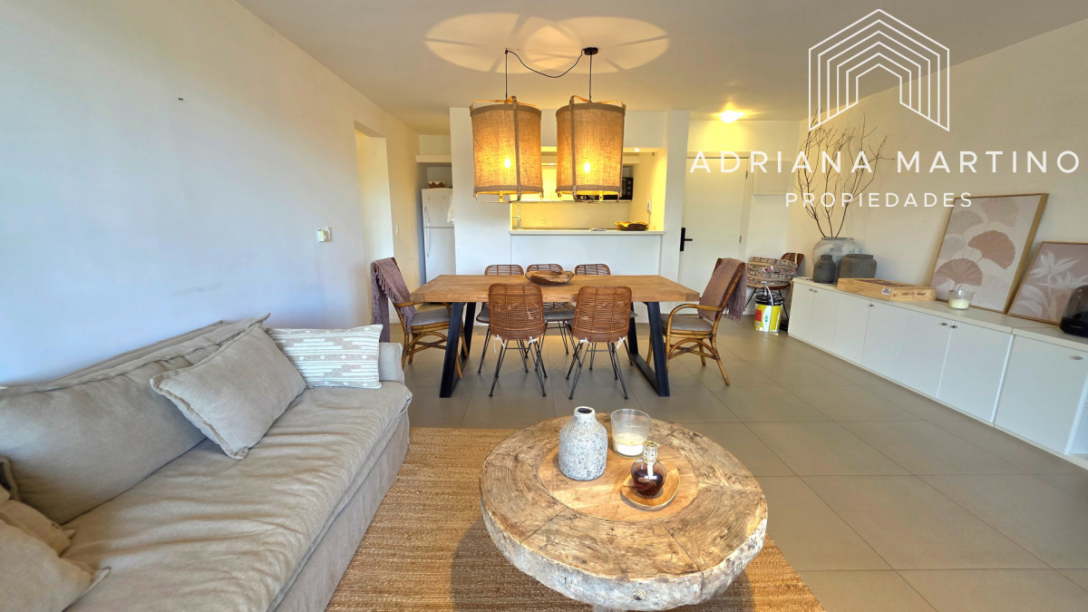 Apartamento ID.71841 - Amplio apartamento de 3 dormitorios cerca del mar.