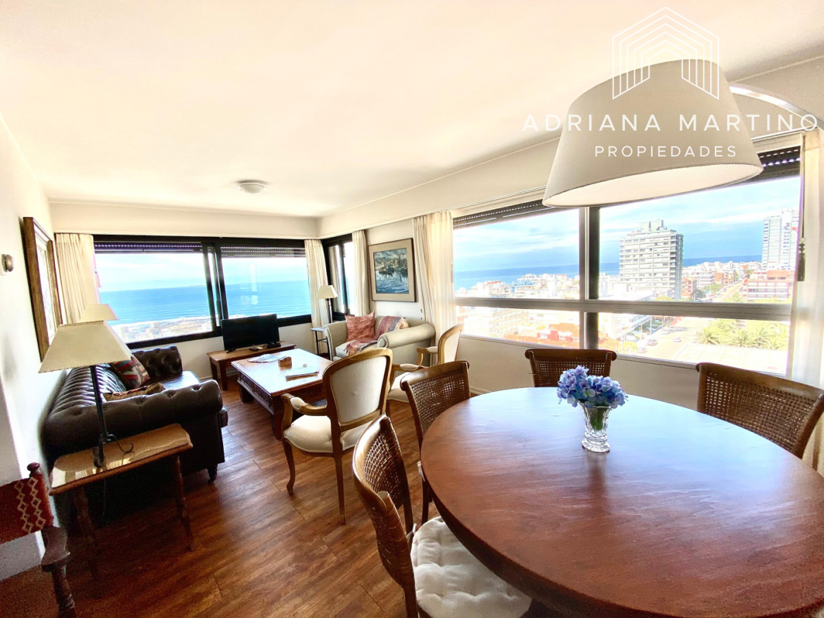 Piso alto en Peninsula con excelente vista al mar