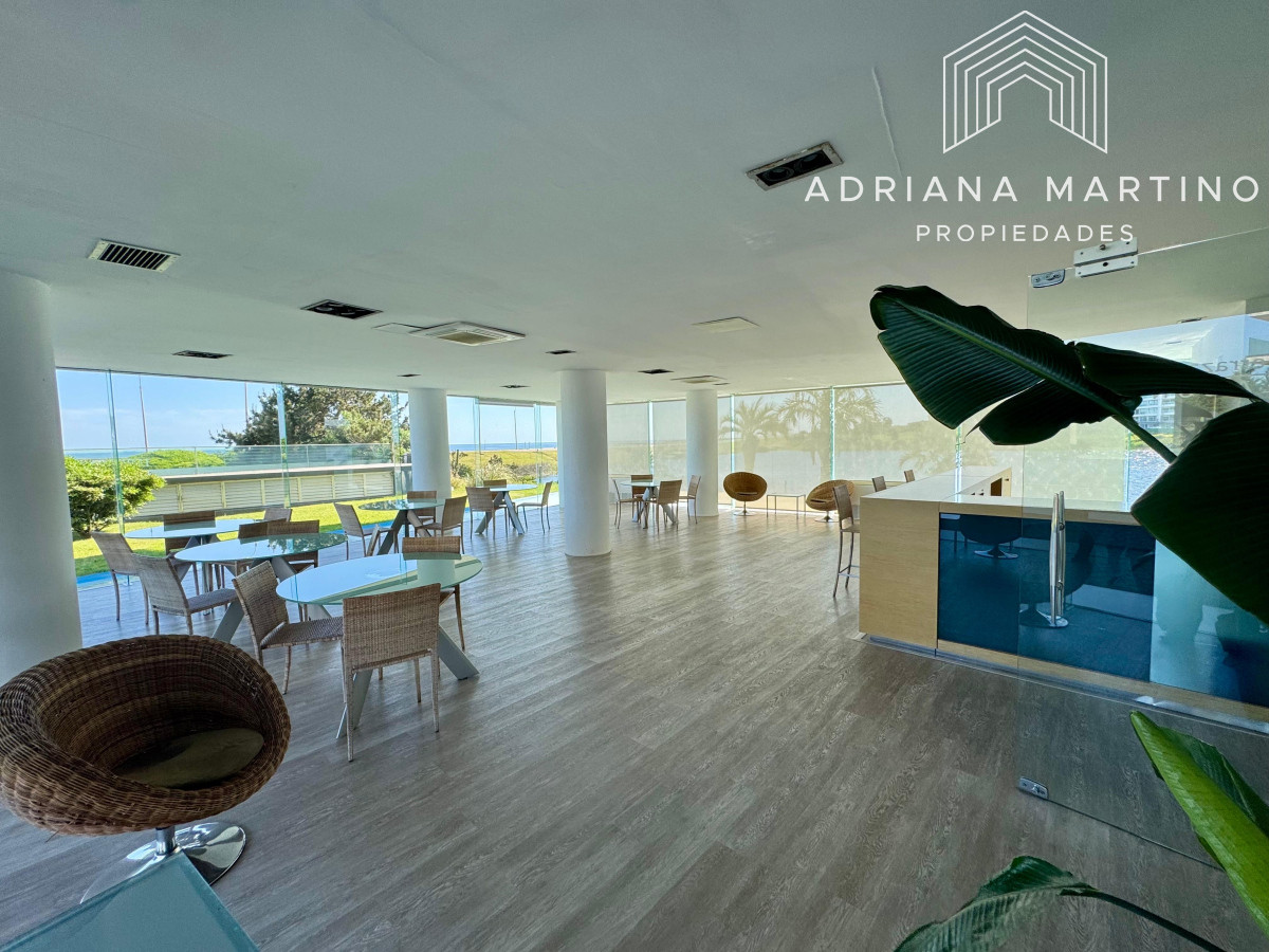 Apartamento ID.67231 - Espectacular Pent House en mansa con vista a la laguna.