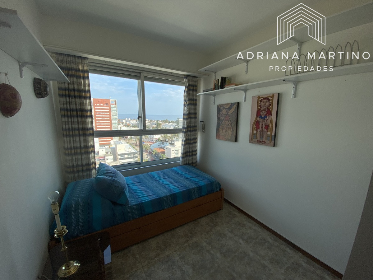 Apartamento ID.37016 - Hermoso y muy confortable apartamento en península con excelente vista al mar.