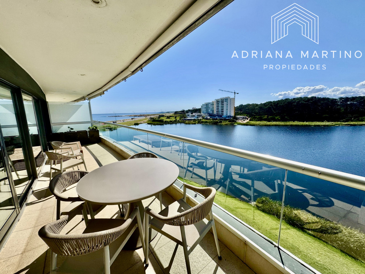 Apartamento ID.67231 - Espectacular Pent House en mansa con vista a la laguna.