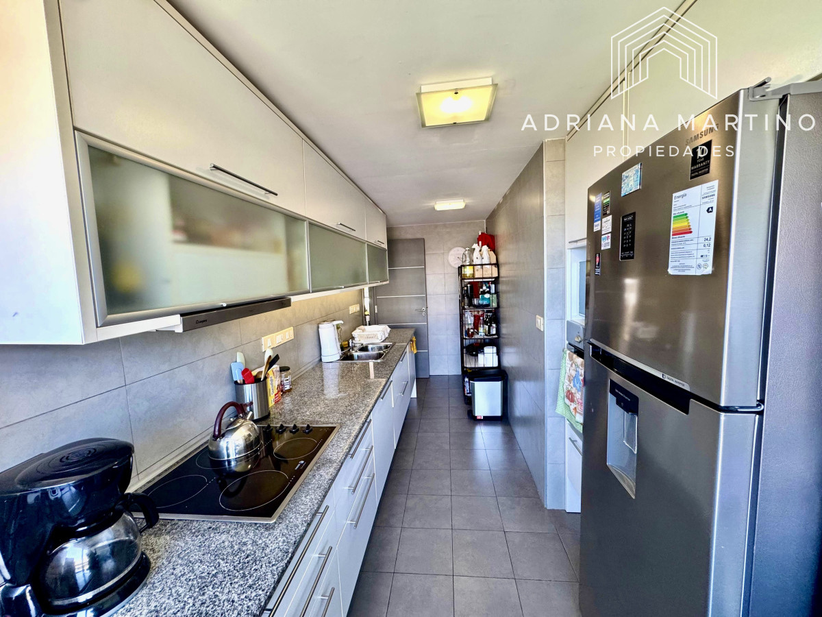 Apartamento ID.67231 - Espectacular Pent House en mansa con vista a la laguna.