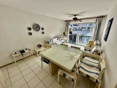 Excelente Apartamento ubicado en la Península - Punta del Este! 