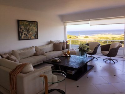 Espectacular departamento en primera línea de la brava 