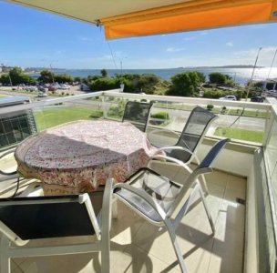 Excelente apartamento en playa mansa 