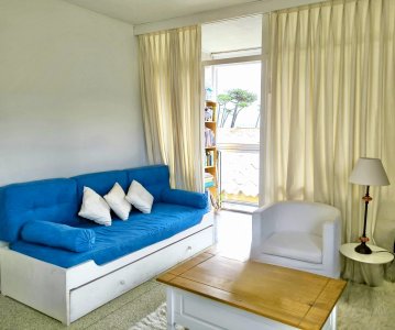 Excelente apartamento en primera línea de playa mansa - Punta del Este! 