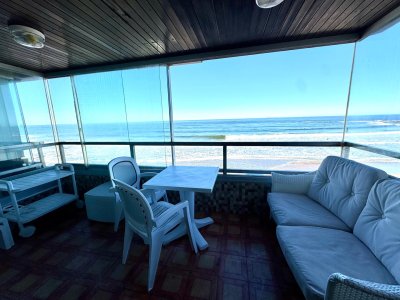 Excelente apatamento en venta en playa emir