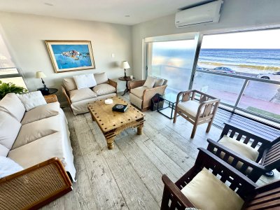 Excelente apartamento en península playa brava 