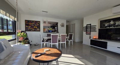 Oportunidad exclusiva a pasos de playa mansa.