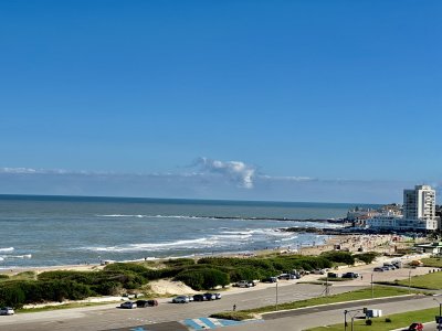 Excelente apartamento en playa brava 