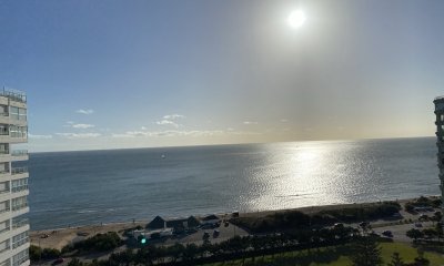 Confortable apartamento en la mansa con excelente vista al mar y puesta de sol.