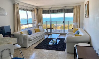 Apartamento en Mansa - Punta del Este - En primera linea con vista al Mar!