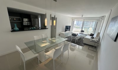 Hermoso apartamento en playa brava