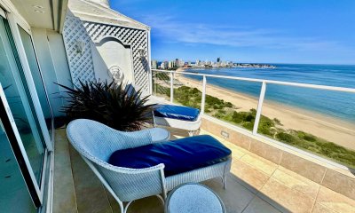 Excelente penthouse en primera línea