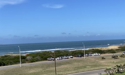 Edificio de categoría en primera línea playa brava