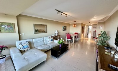 Cómoda planta en primera línea