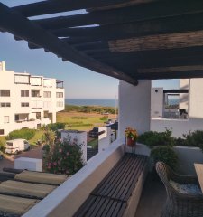 Excelente apartamento en playa brava