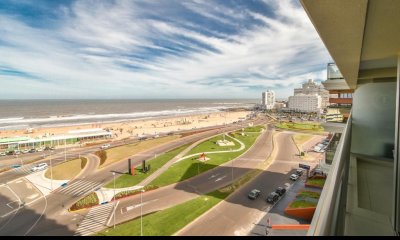 Espectacular apartamento con vista la Brava. Cómodos, amplios e iluminados ambientes. Excelentes servicios.