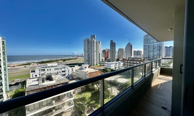 Excelente apartamento a estrenar en playa brava