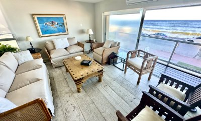 Excelente apartamento en península playa brava