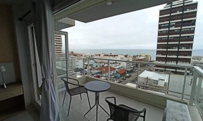 Amplio monoambiente con hermosa vista !
